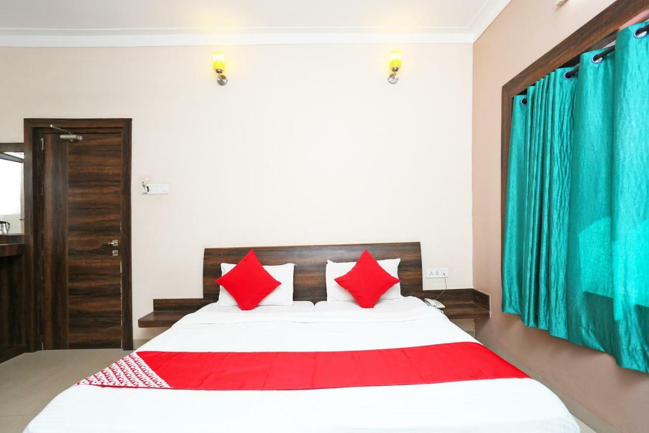 Oyo 29724 Hotel Kokila Resort Jabalpur Eksteriør bilde